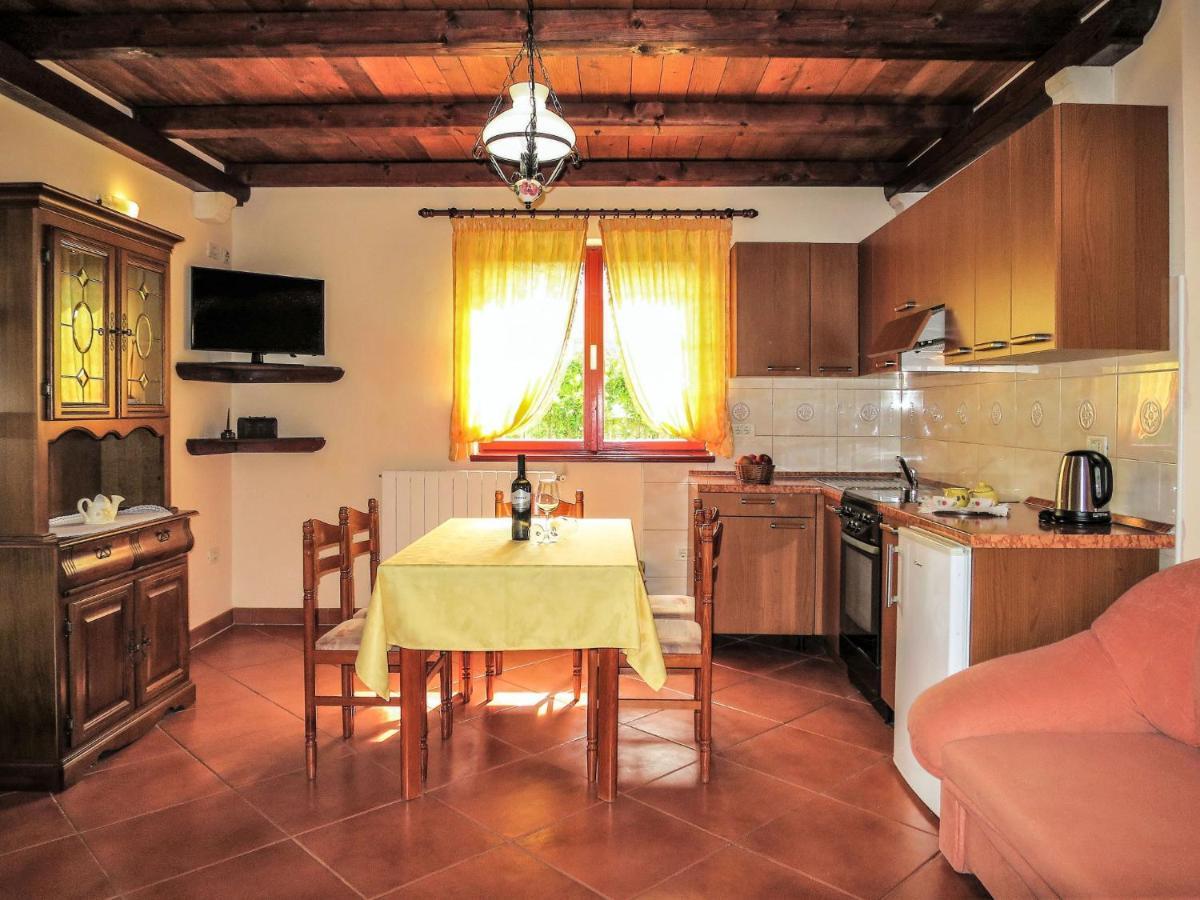 Apartment Ivan & Tina - Roj456 By Interhome กานฟานาร์ ภายนอก รูปภาพ