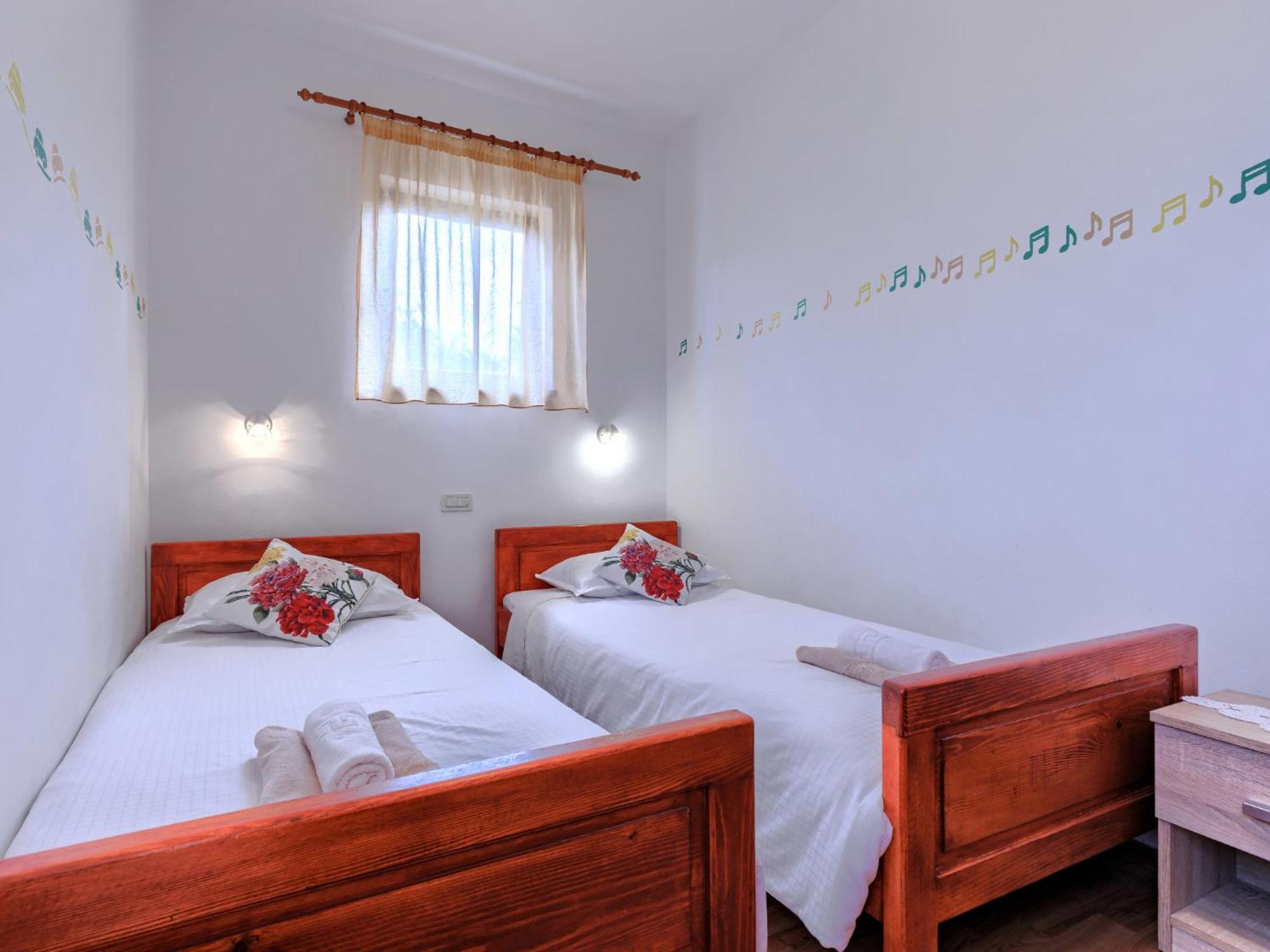 Apartment Ivan & Tina - Roj456 By Interhome กานฟานาร์ ภายนอก รูปภาพ